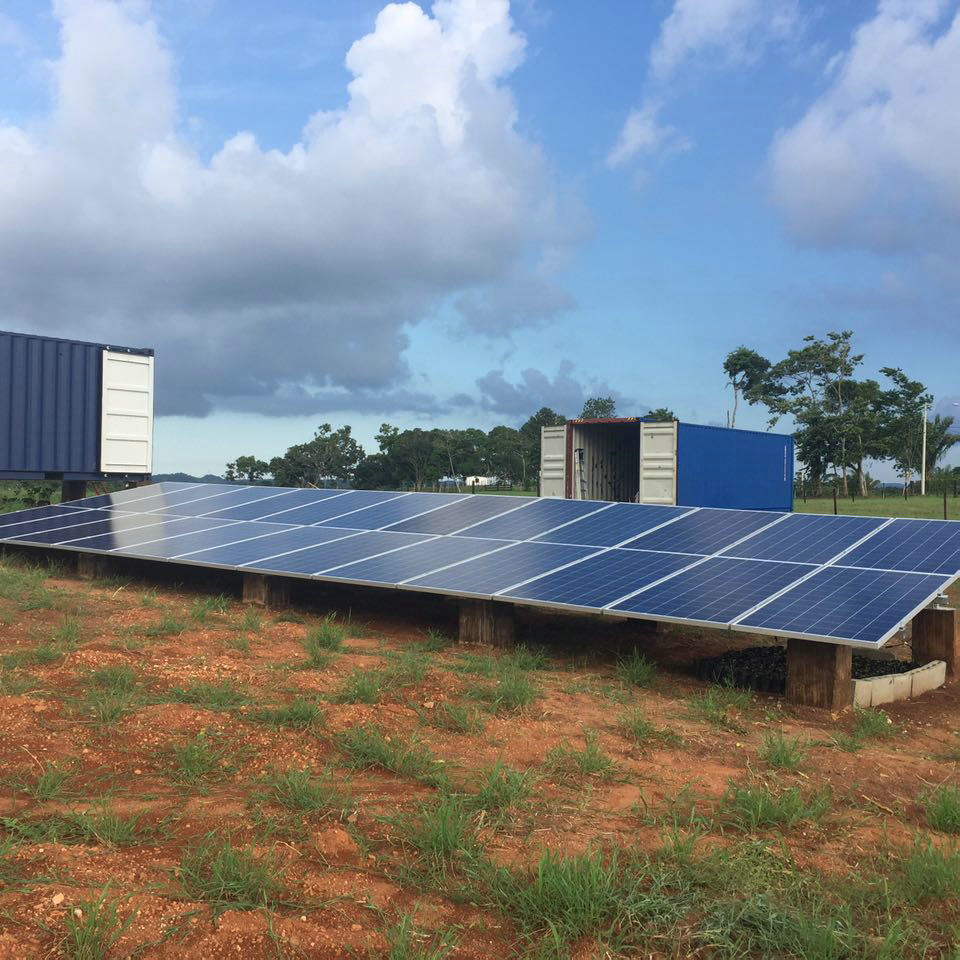 巴拿马住宅用8KW离网太阳能发电系统